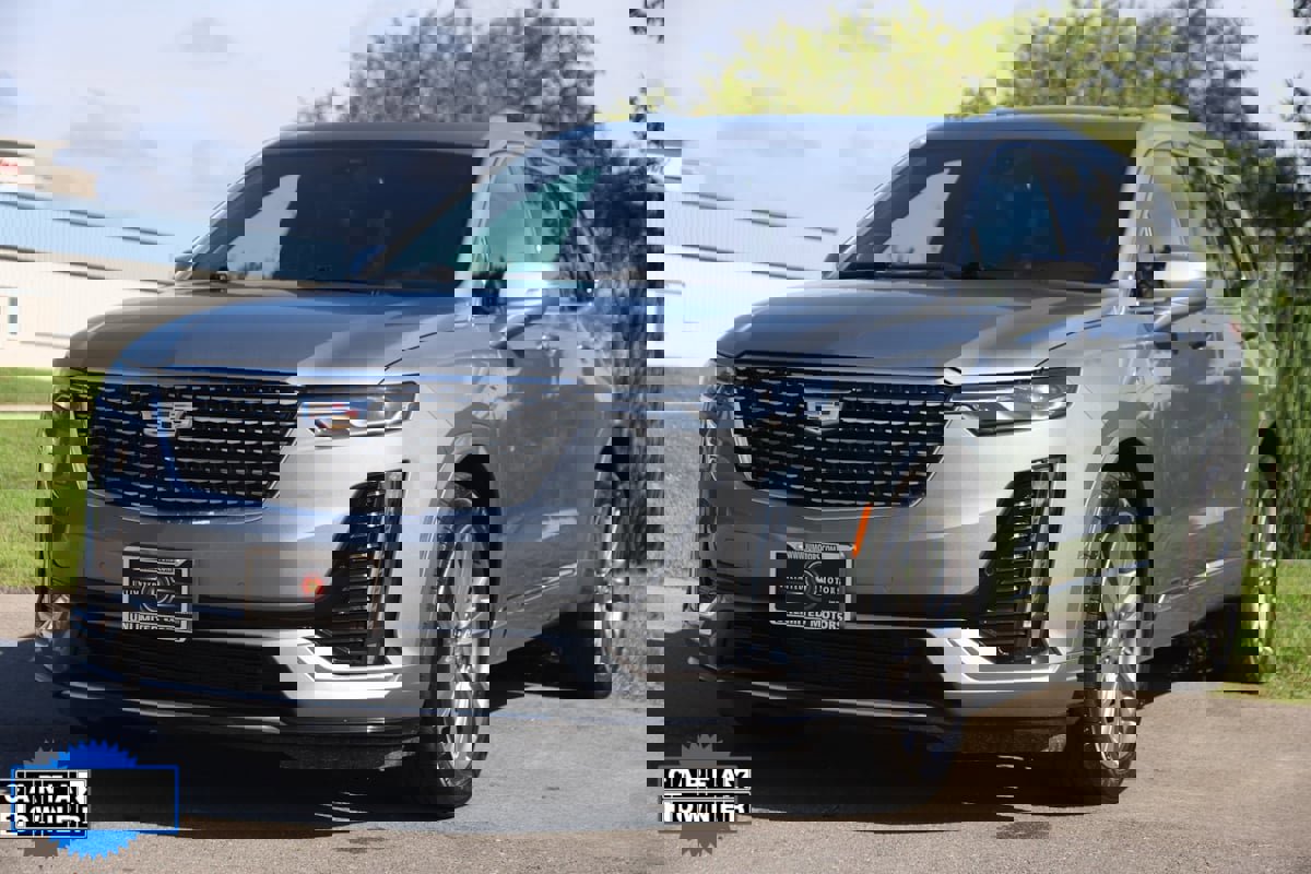 Used 2023 Cadillac XT6 Premium Luxury image 5