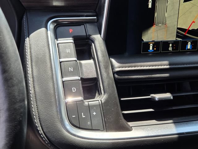 Certified 2022 Chevrolet Tahoe Z71 w/ Luxury Package AWD/4WD image 23