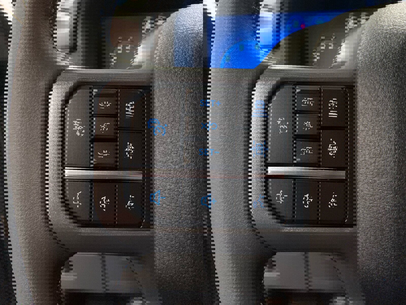 New 2025 Ford F150 XLT w/ Equipment Group 302A MID image 20