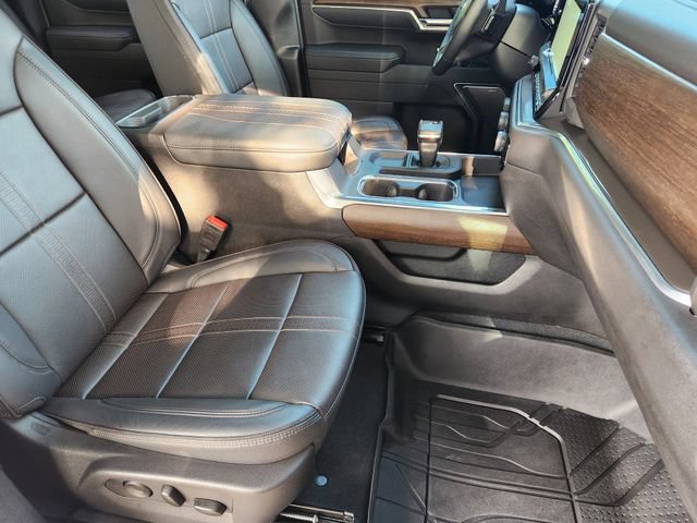Used 2025 Chevrolet Silverado 1500 High Country w/ High Country Premium Package AWD/4WD image 20