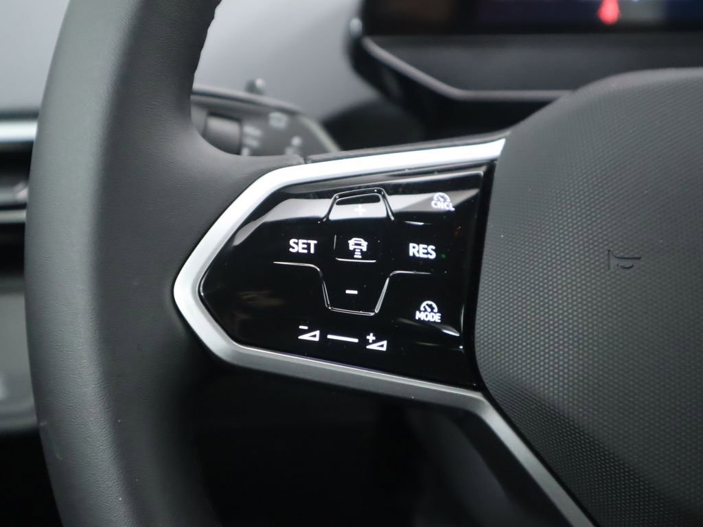 New 2026 Volkswagen ID.4 Pro image 11