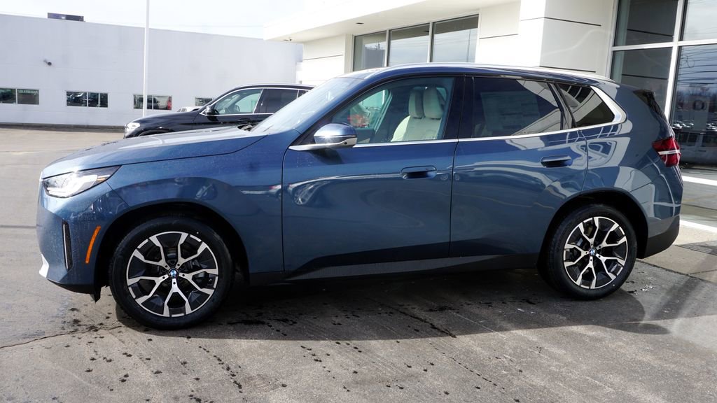New 2026 BMW X3 xDrive30 w/ Premium Package image 2