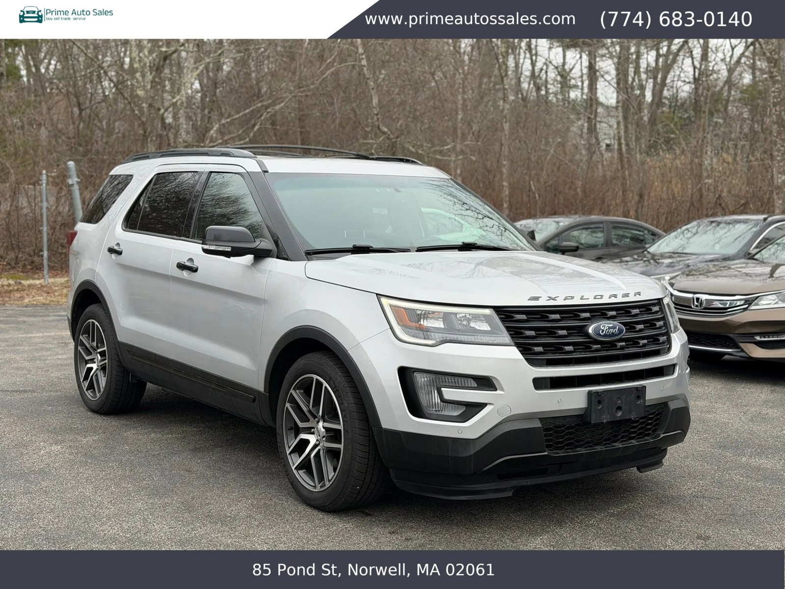 Used 2017 Ford Explorer Sport AWD/4WD image 3
