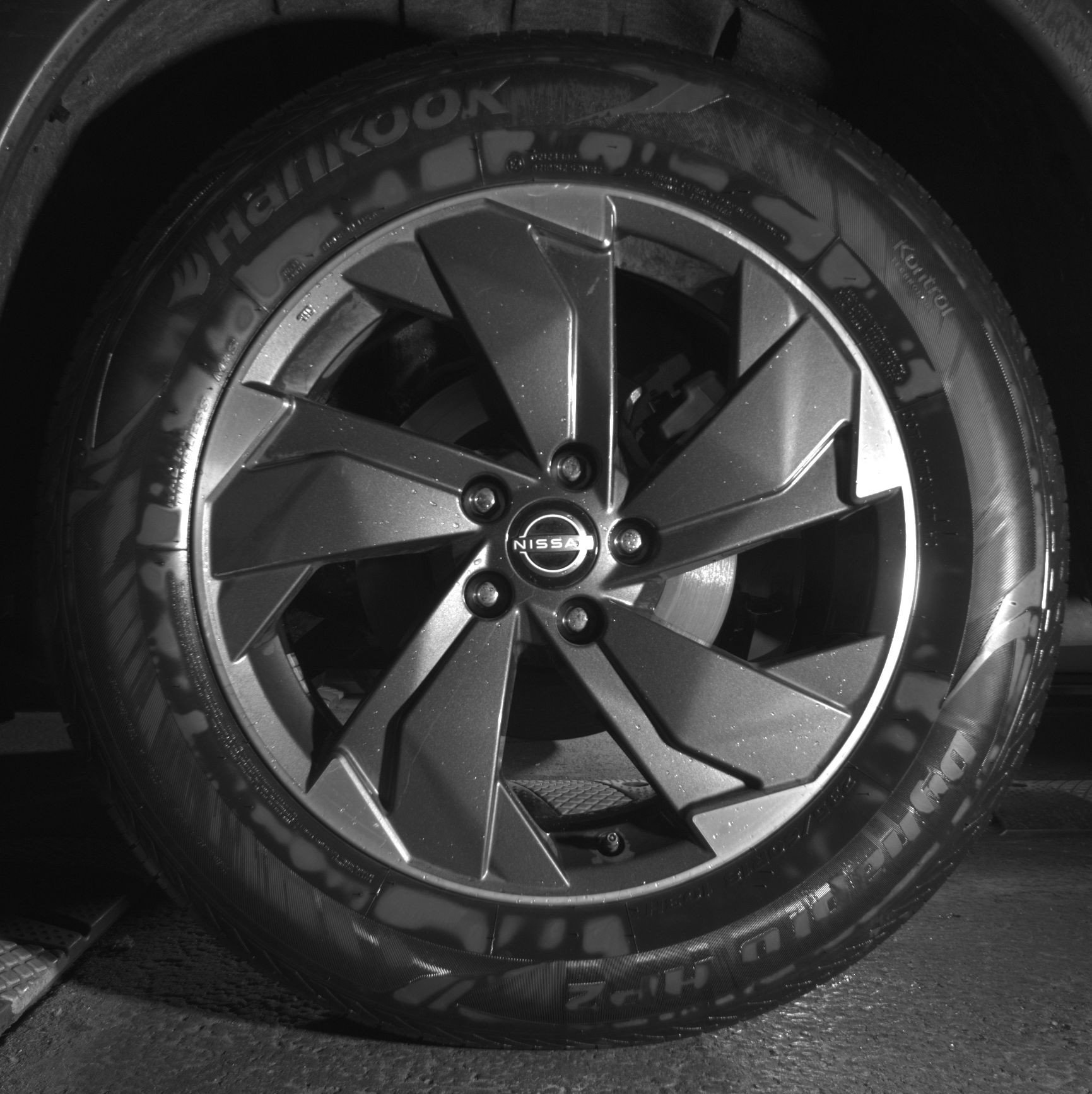 Used 2025 Nissan Rogue SV AWD/4WD image 14