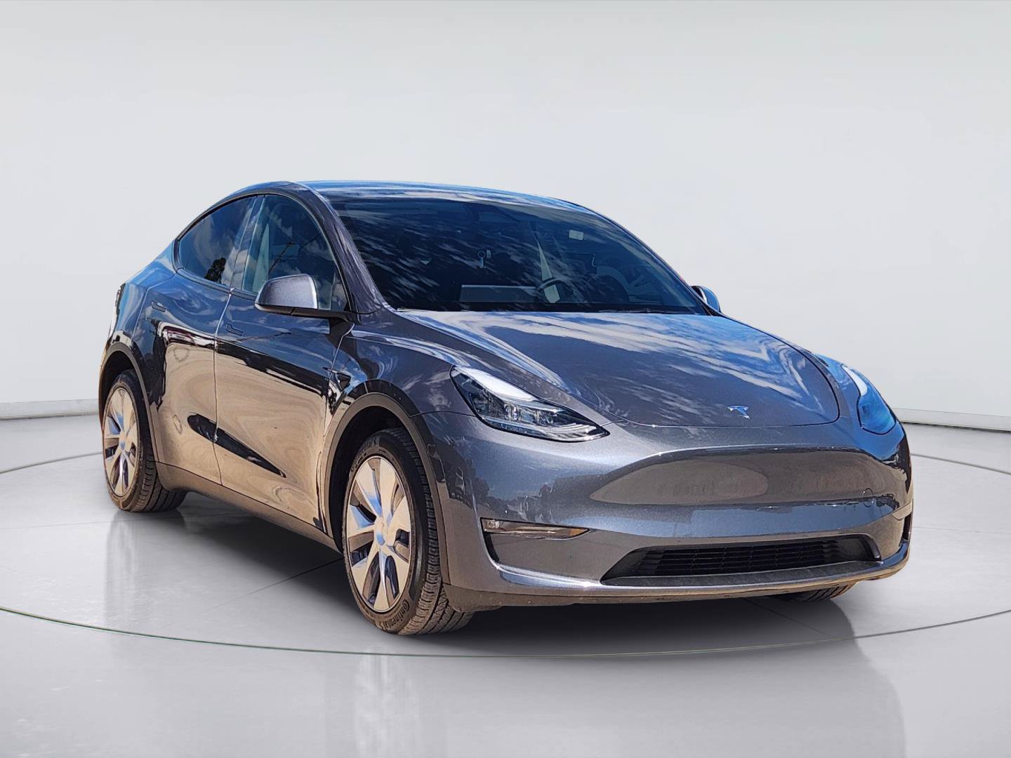 Used 2023 Tesla Model Y Long Range AWD/4WD image 3