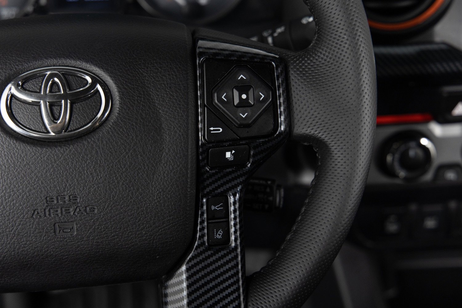 Used 2022 Toyota Tacoma TRD Sport w/ Technology Package image 31