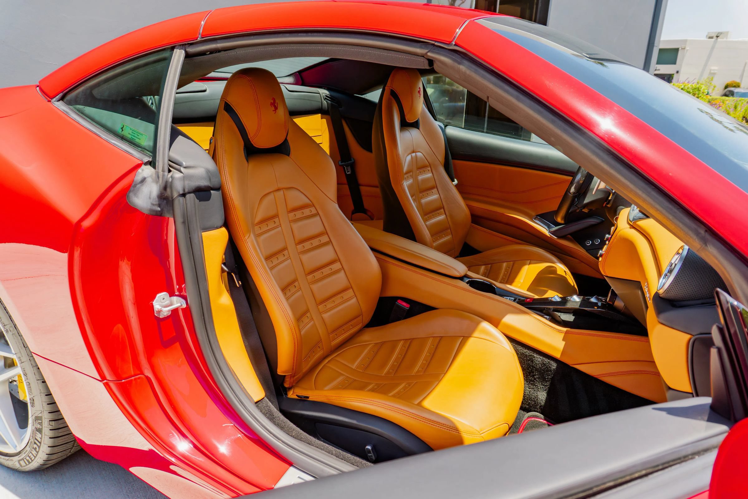 Used 2016 Ferrari California T RWD image 53