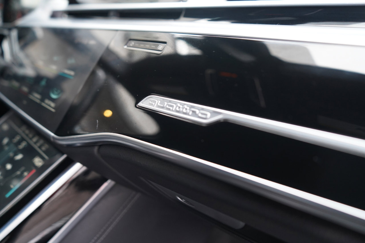 Used 2022 Audi S8 w/ S8 Comfort Plus Package image 63