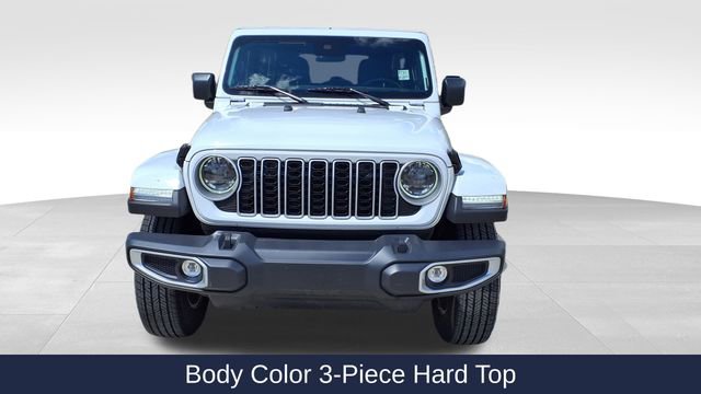 Used 2025 Jeep Wrangler Sahara image 2