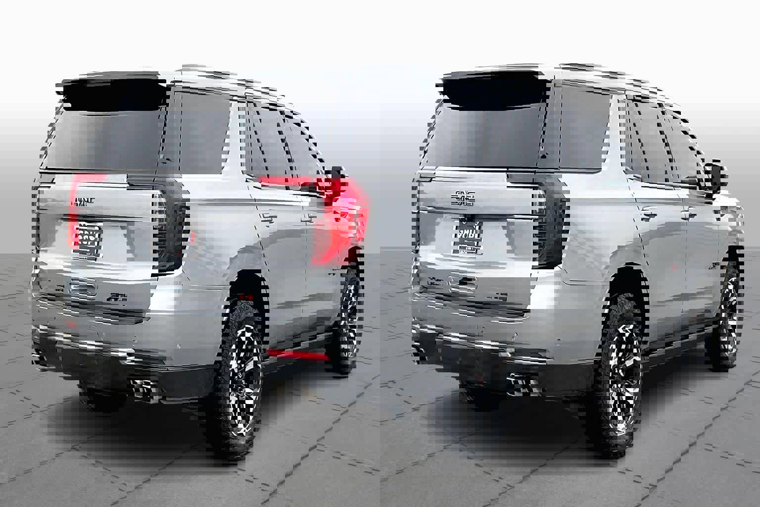 Used 2025 GMC Yukon AT4 w/ AT4 Premium Package image 11