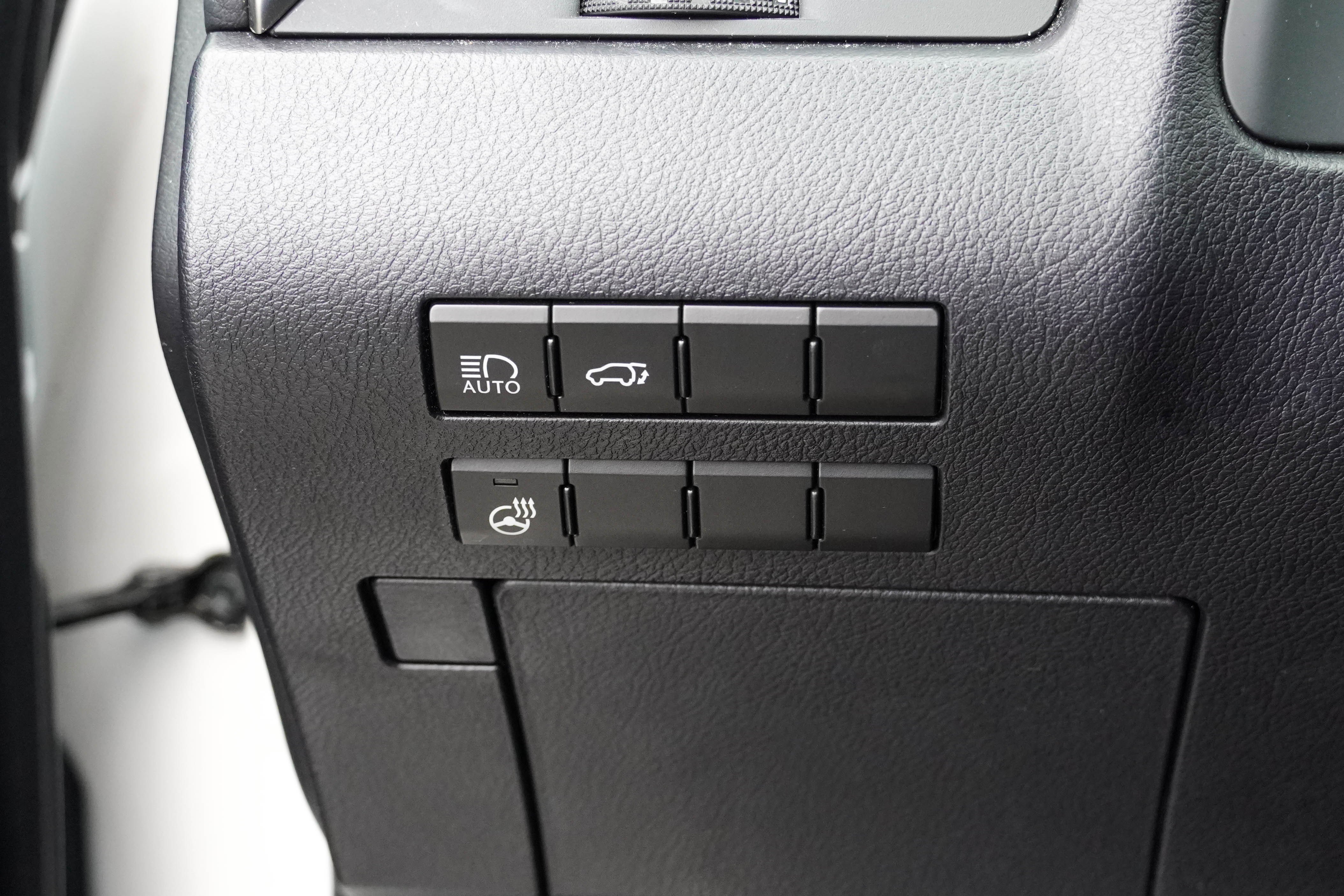 Used 2022 Lexus RX 350L 350L w/ Premium Package image 16