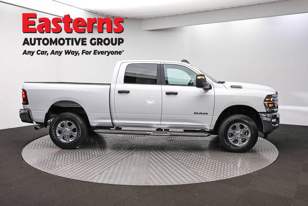 Used 2026 RAM 2500 Big Horn AWD/4WD image 4