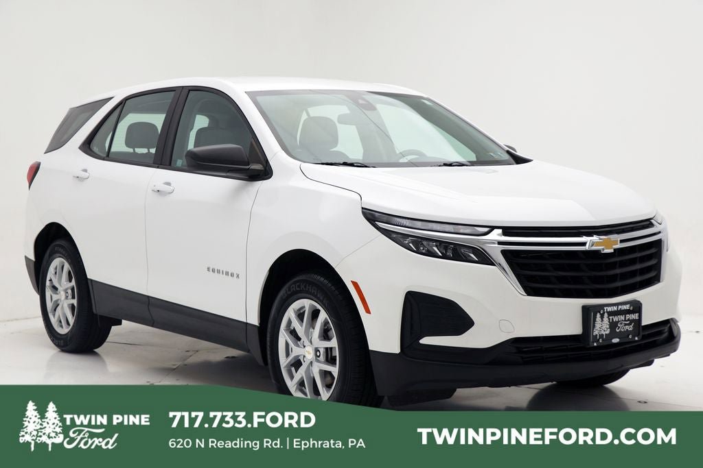 Used 2023 Chevrolet Equinox LS w/ Driver Confidence II Package AWD/4WD image 1