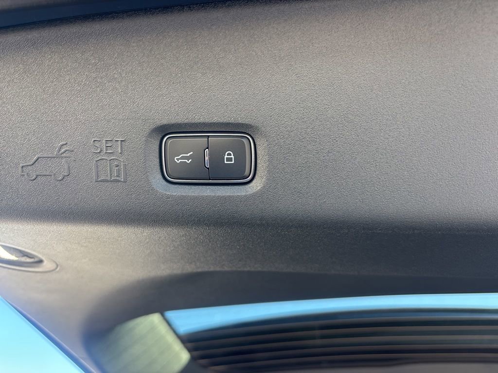 New 2026 Ford Expedition Active image 16