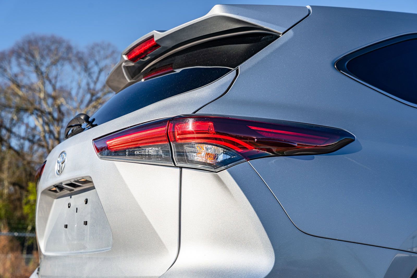 Used 2024 Toyota Highlander LE image 14