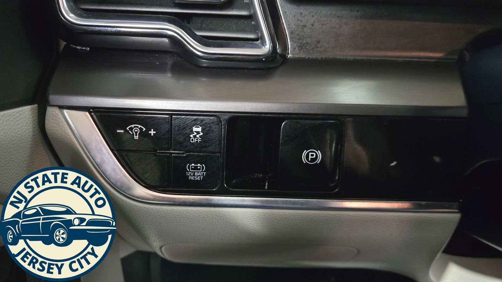 Used 2023 Kia Sportage EX image 20