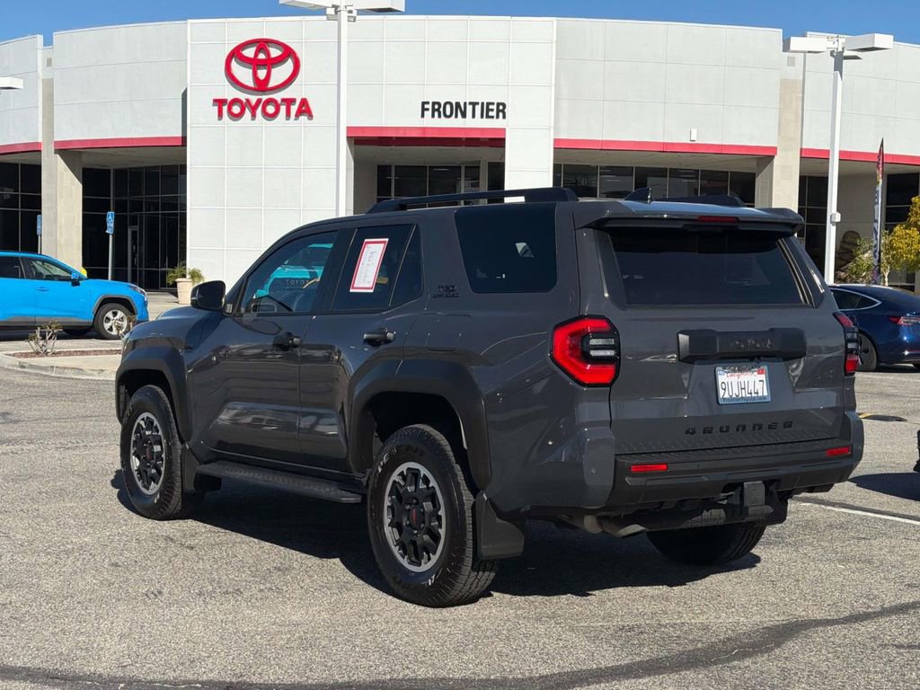 Certified 2025 Toyota 4Runner TRD Off-Road image 5