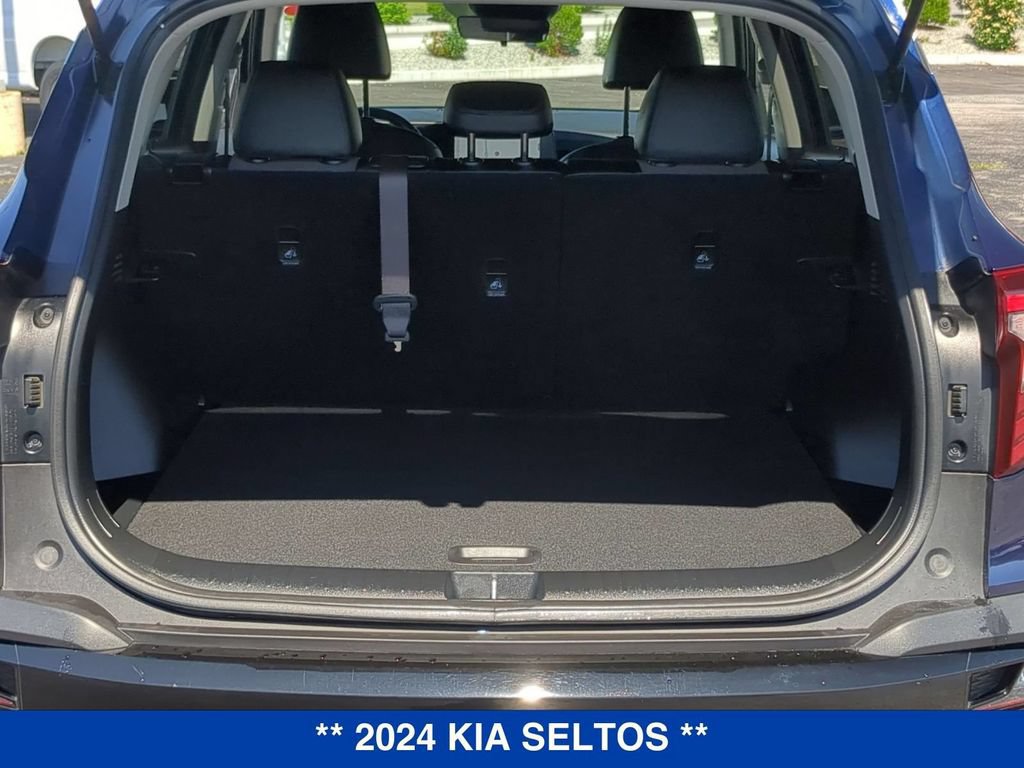 Used 2024 Kia Seltos S AWD/4WD image 5