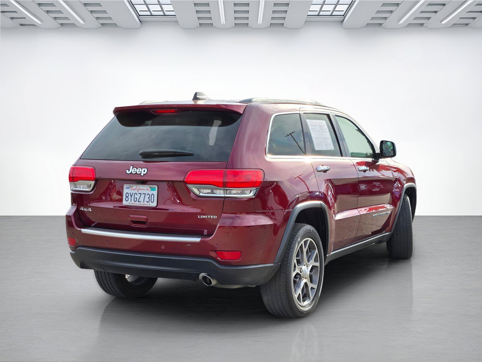 Used 2019 Jeep Grand Cherokee Limited AWD/4WD image 5