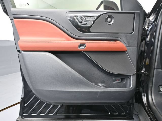 Used 2025 Lincoln Aviator Reserve w/ Jet Appearance Package AWD/4WD image 14