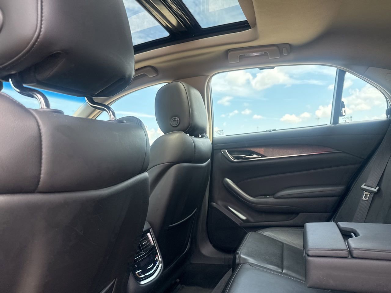 Used 2018 Cadillac CTS Premium Luxury RWD image 36