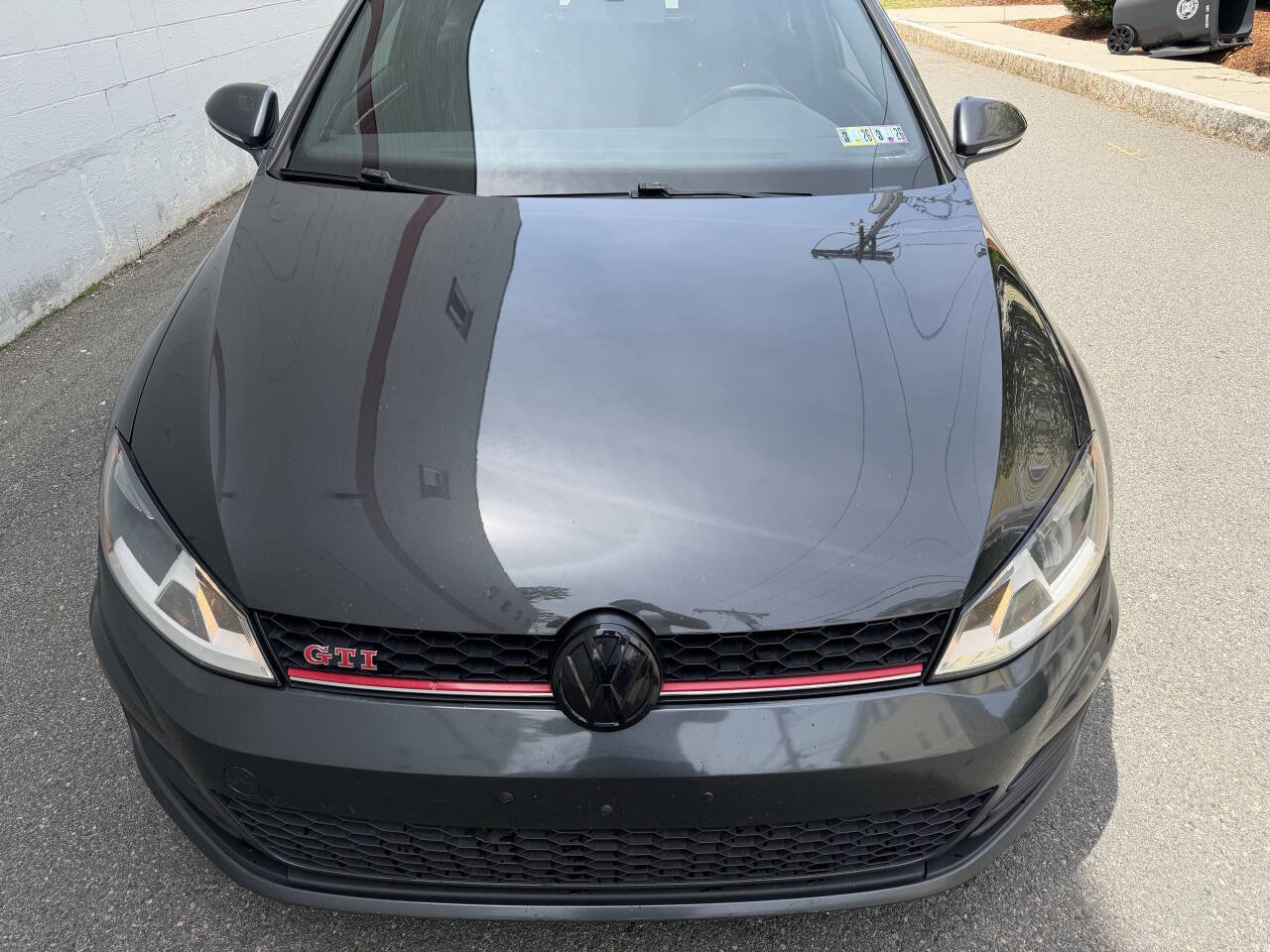 Used 2016 Volkswagen GTI SE FWD image 11