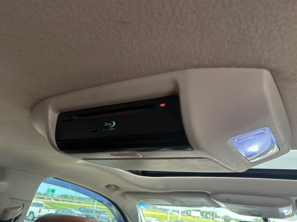 Used 2014 Toyota Sequoia Platinum RWD image 30