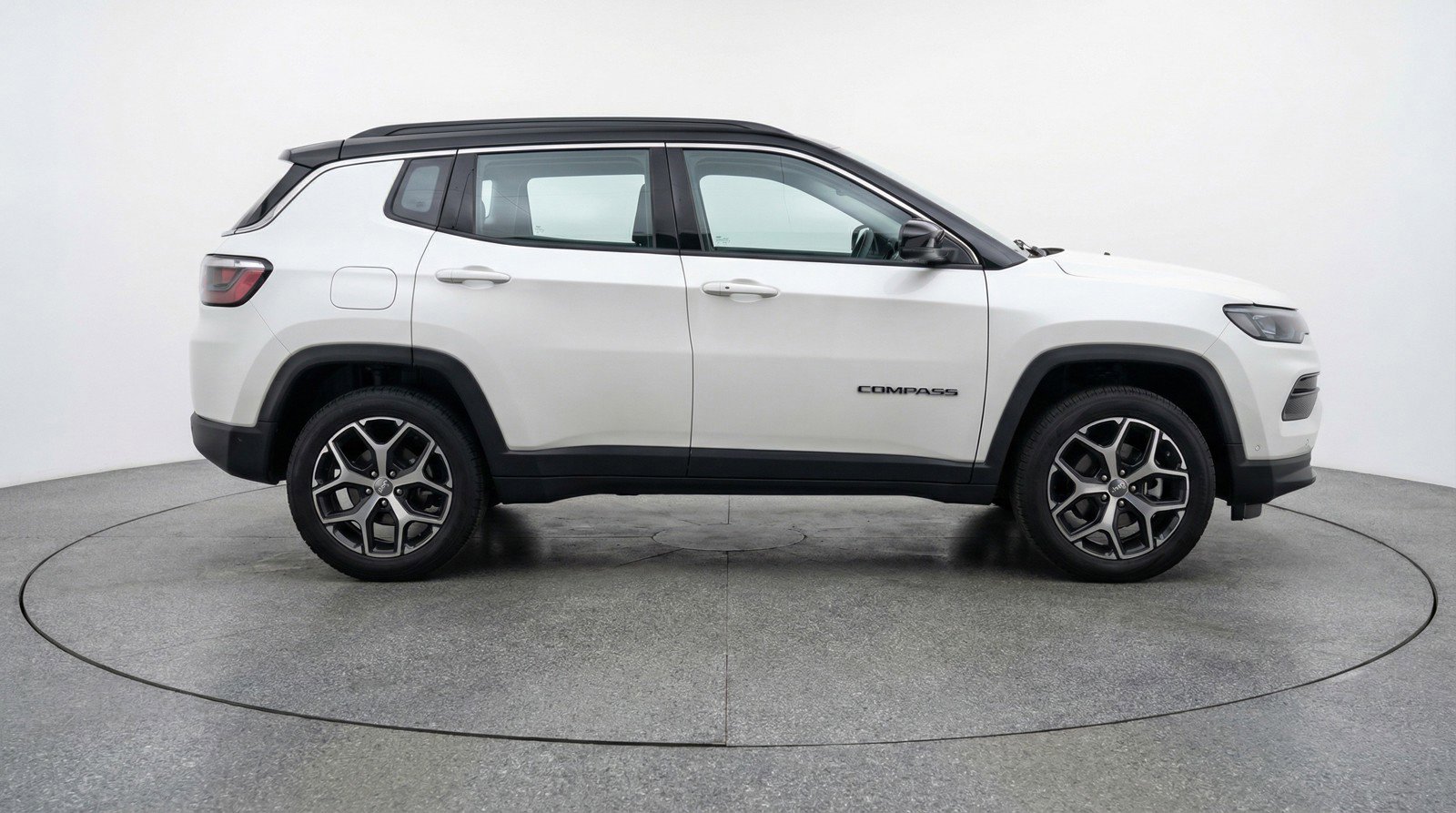 Used 2025 Jeep Compass Limited AWD/4WD image 11