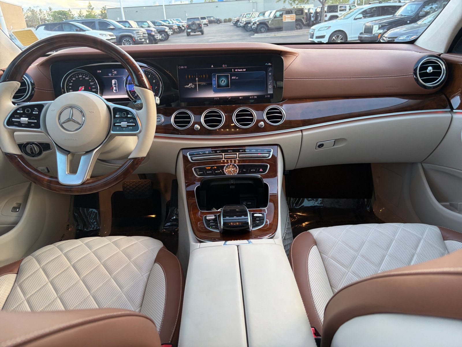 Used 2019 Mercedes-Benz E 300 4MATIC image 17