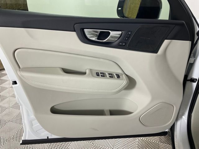Certified 2024 Volvo XC60 T8 Plus w/ Protection Package AWD/4WD image 16