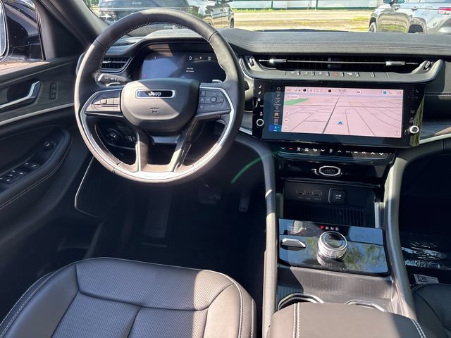 New 2026 Jeep Grand Cherokee Limited AWD/4WD image 11