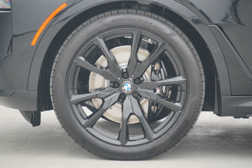 New 2026 BMW X7 M60i image 5