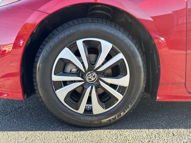 Certified 2018 Toyota Prius Prime Premium image 21