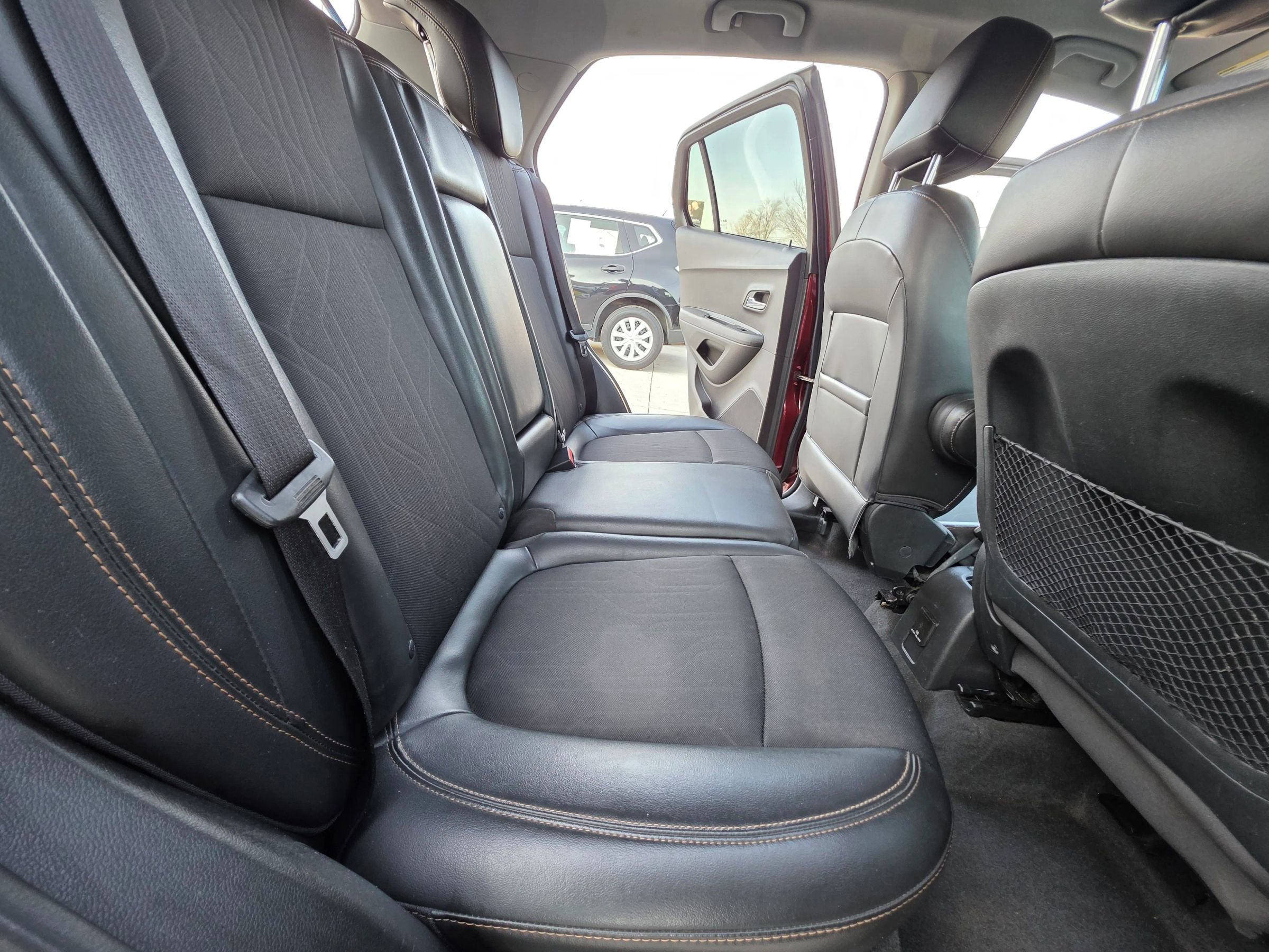 Used 2017 Chevrolet Trax LT w/ LT Convenience Package image 18