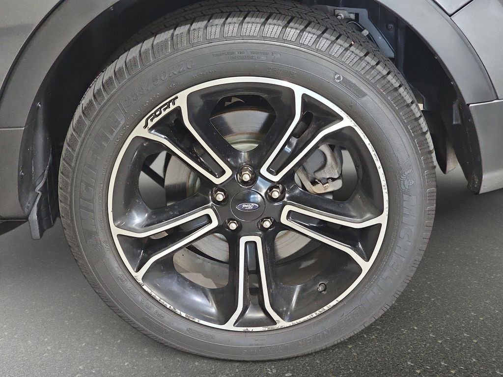 Used 2015 Ford Explorer Sport w/ Equipment Group 401A AWD/4WD image 35