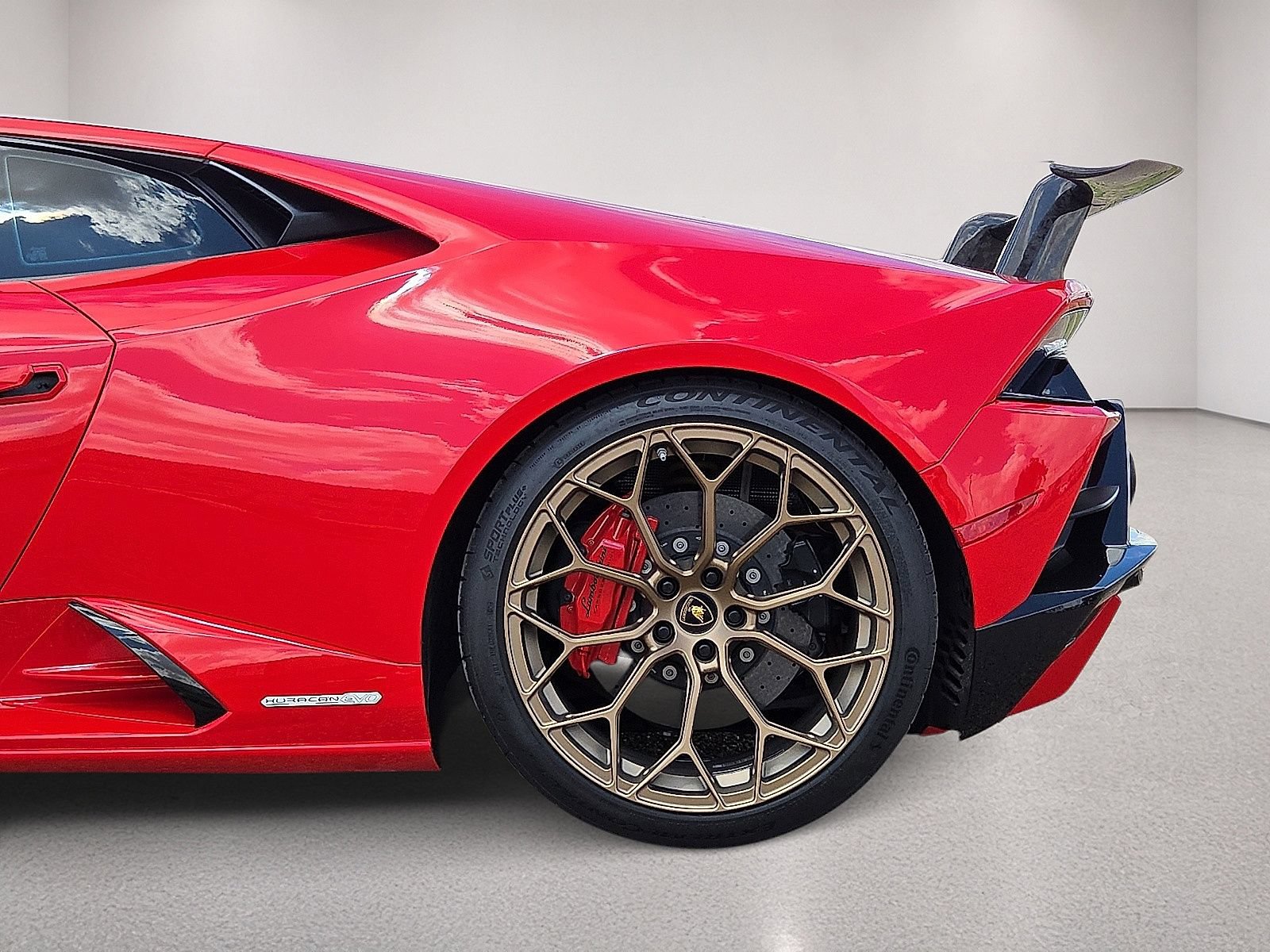 Used 2023 Lamborghini Huracan EVO AWD/4WD image 13
