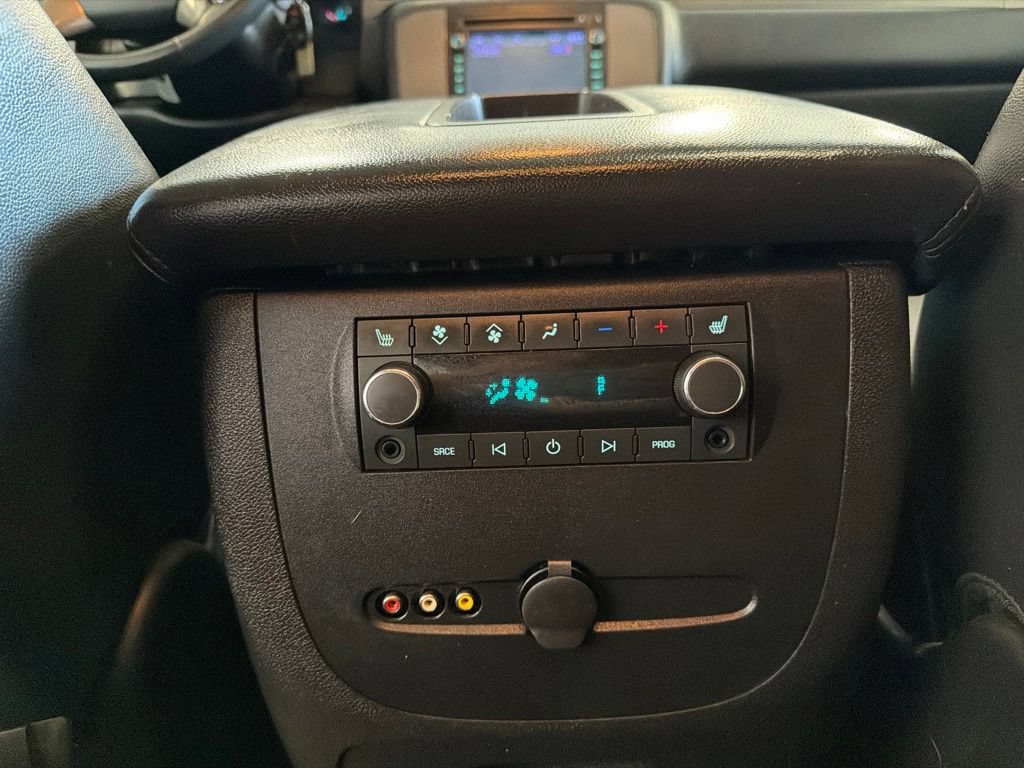Used 2011 Chevrolet Suburban LT AWD/4WD image 26