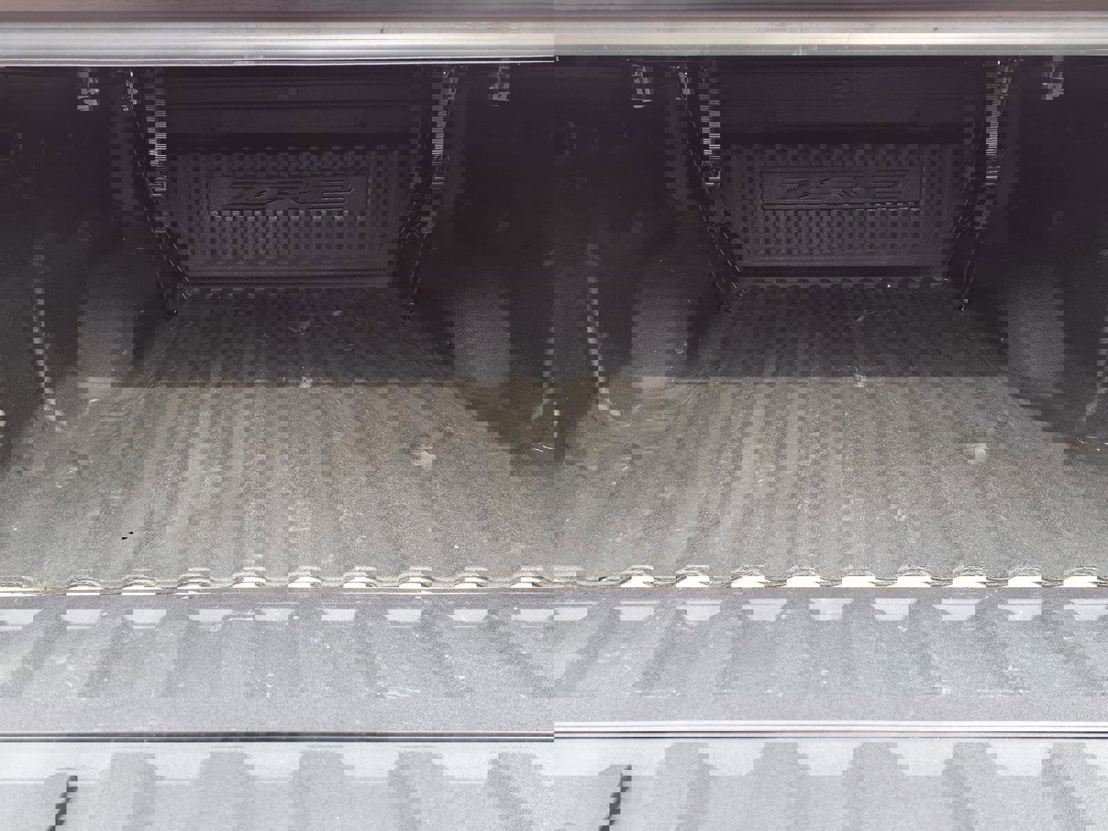 Used 2024 Chevrolet Colorado ZR2 w/ Technology Package image 38