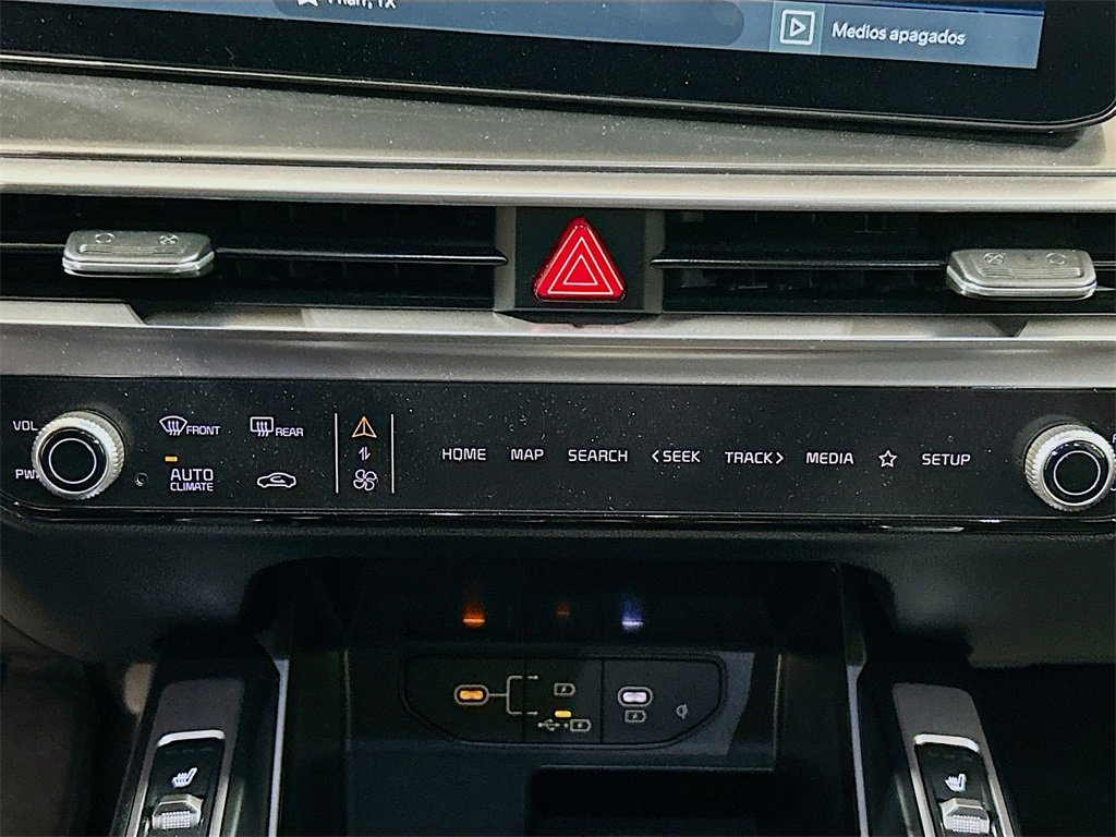Used 2025 Kia Sorento S w/ Panoramic Sunroof Package image 14