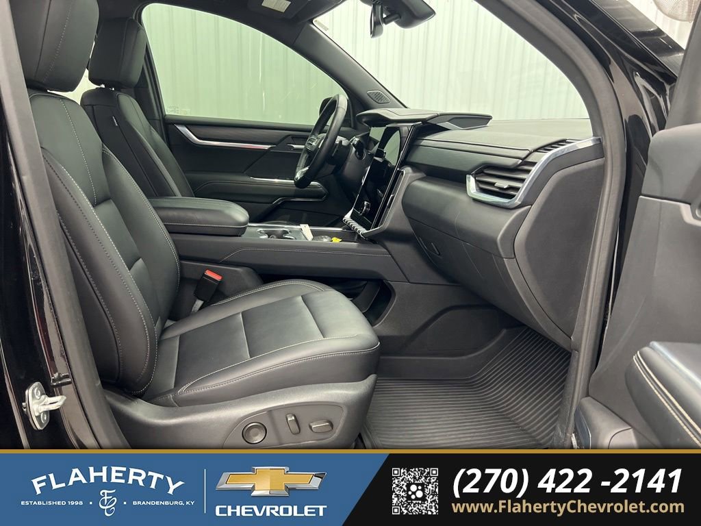 Used 2024 GMC Acadia Elevation w/ Black Edition FWD image 15