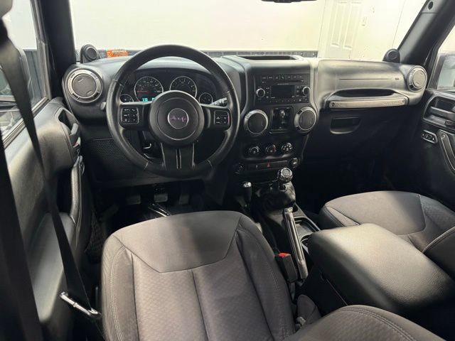 Used 2013 Jeep Wrangler Unlimited Sport image 7