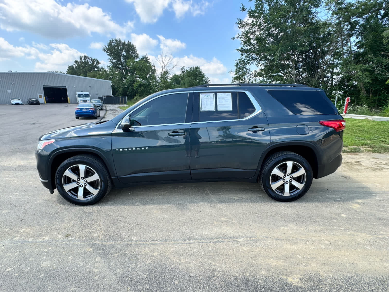 Used 2019 Chevrolet Traverse LT w/ LT Premium Package FWD image 6