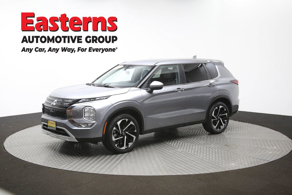 Used 2024 Mitsubishi Outlander SE image 56
