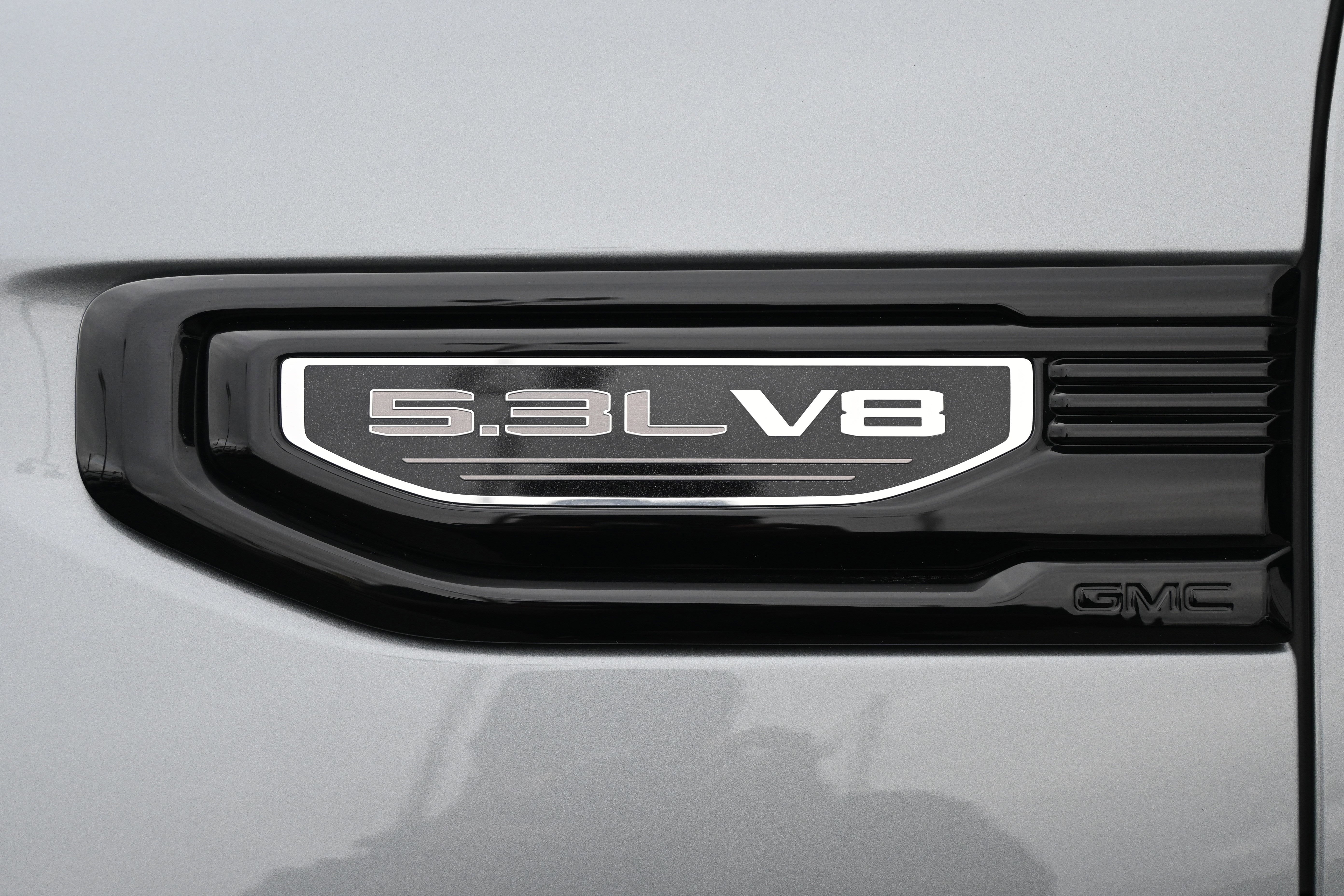 Used 2025 GMC Sierra 1500 Elevation image 33