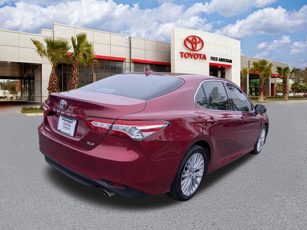 Used 2019 Toyota Camry XLE image 5