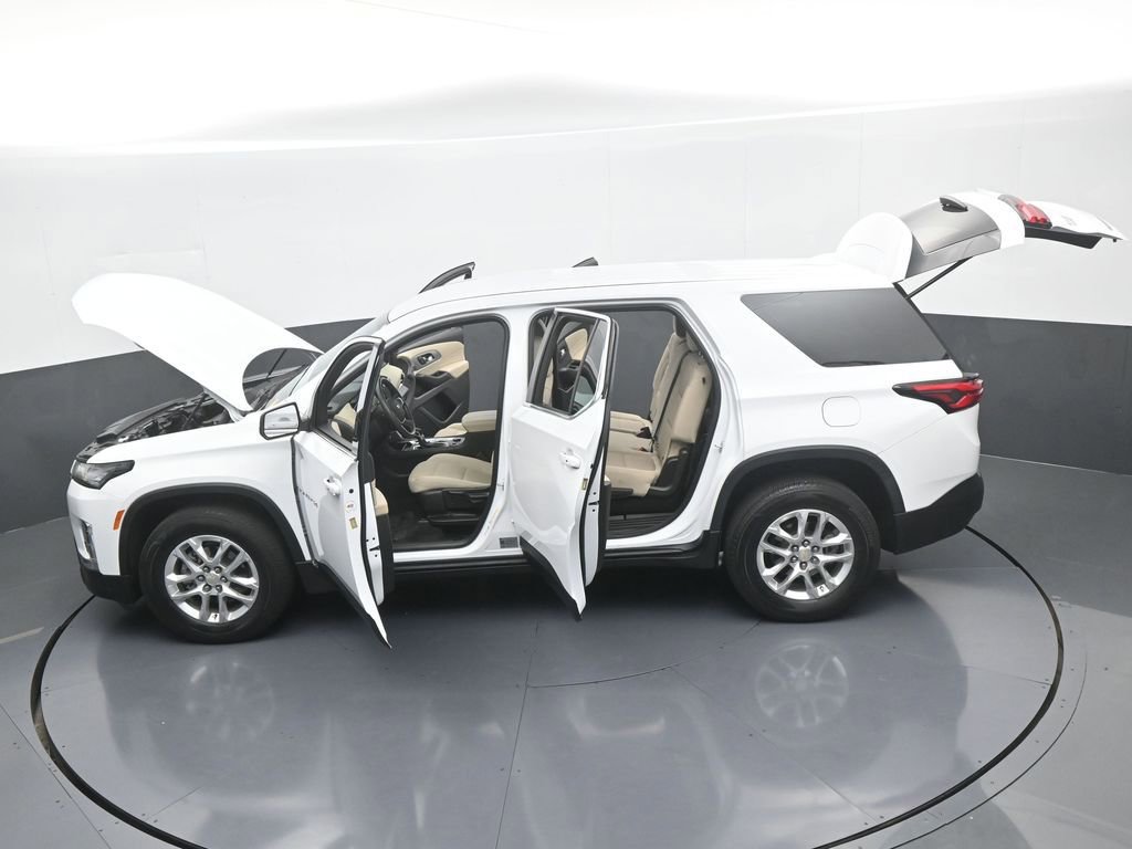 Used 2022 Chevrolet Traverse LS image 63