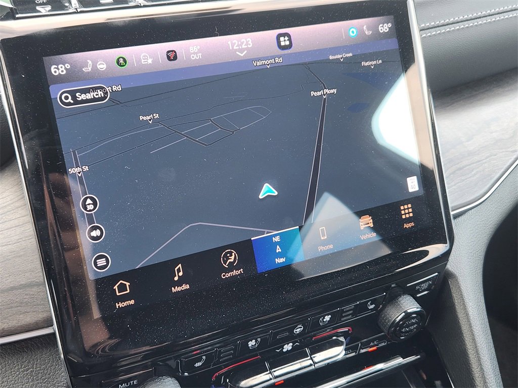 New 2025 Jeep Grand Cherokee Overland w/ Trailer Tow Package image 13