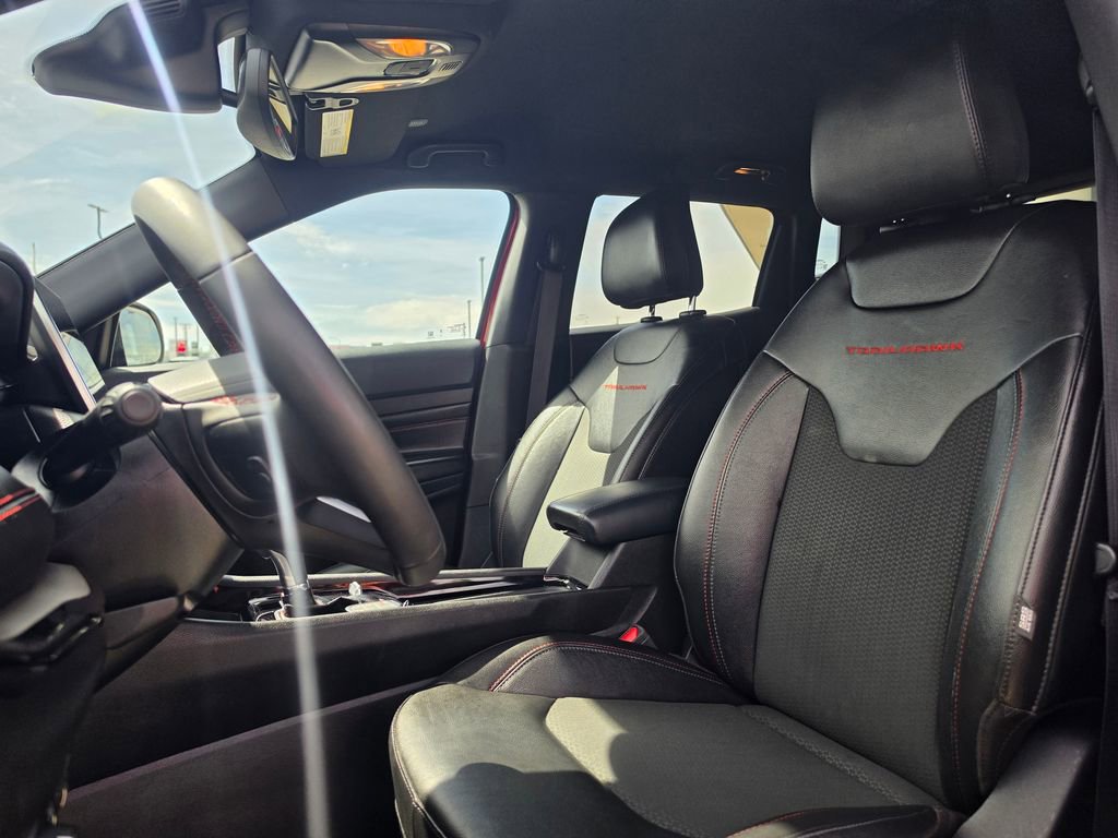 Used 2025 Jeep Compass Trailhawk image 10