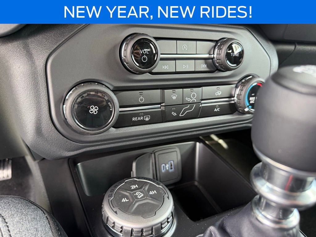 New 2025 Ford Bronco 2-Door image 12