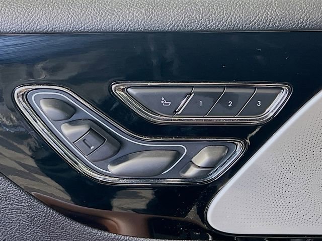 Used 2023 Lincoln Aviator Reserve w/ Equipment Group 201A image 12